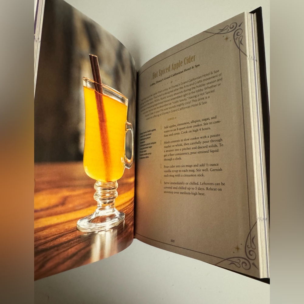✨ The Unofficial Disney Parks Drink Recipe Book ✨ - Picture 3 of 5